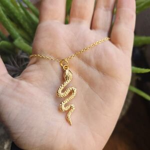 Classic Gold Dainty Snake Necklace